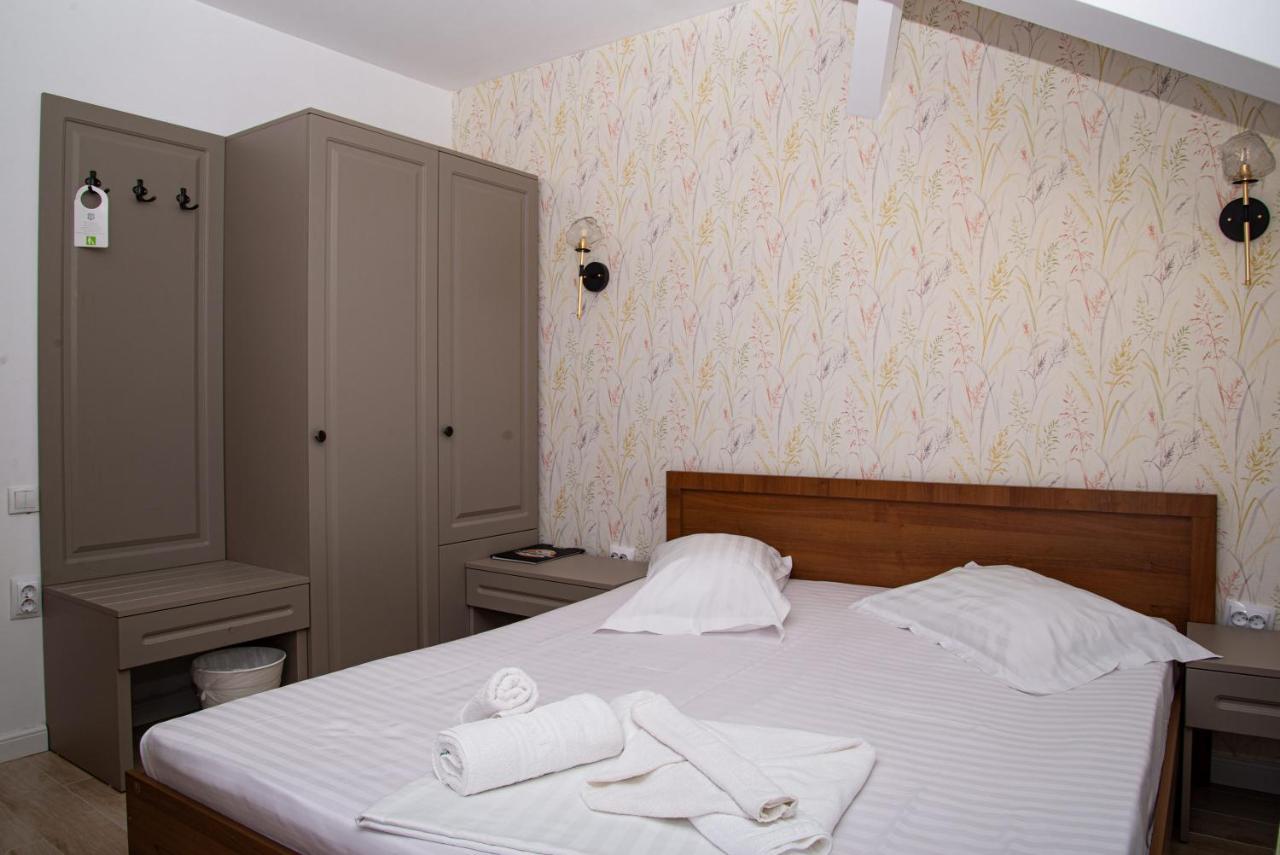 Paradis Hotel Міла Доужечі-сі-Трей Екстер'єр фото