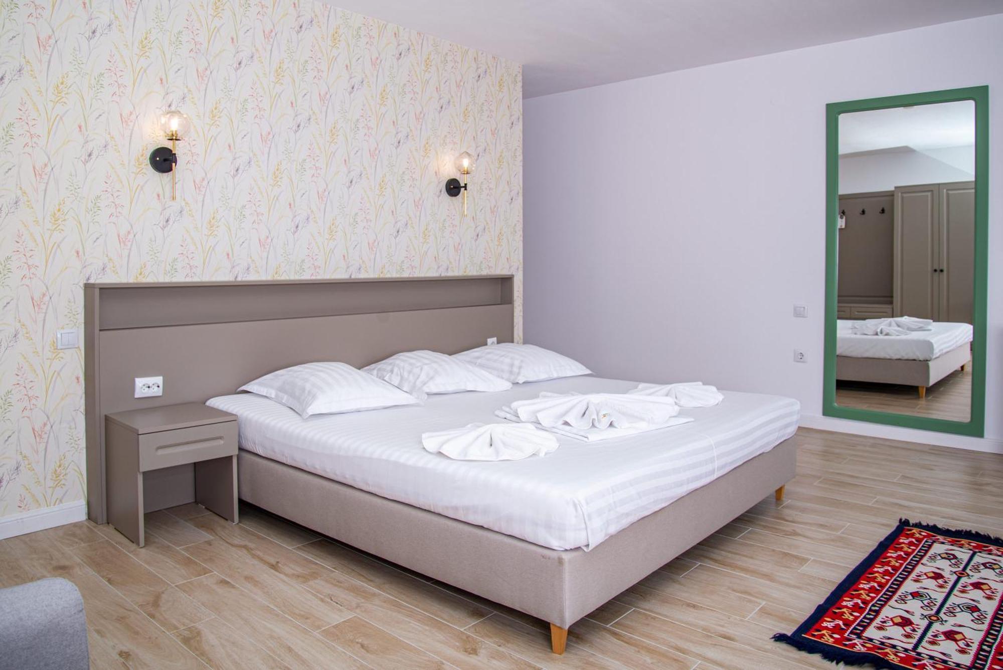 Paradis Hotel Міла Доужечі-сі-Трей Екстер'єр фото
