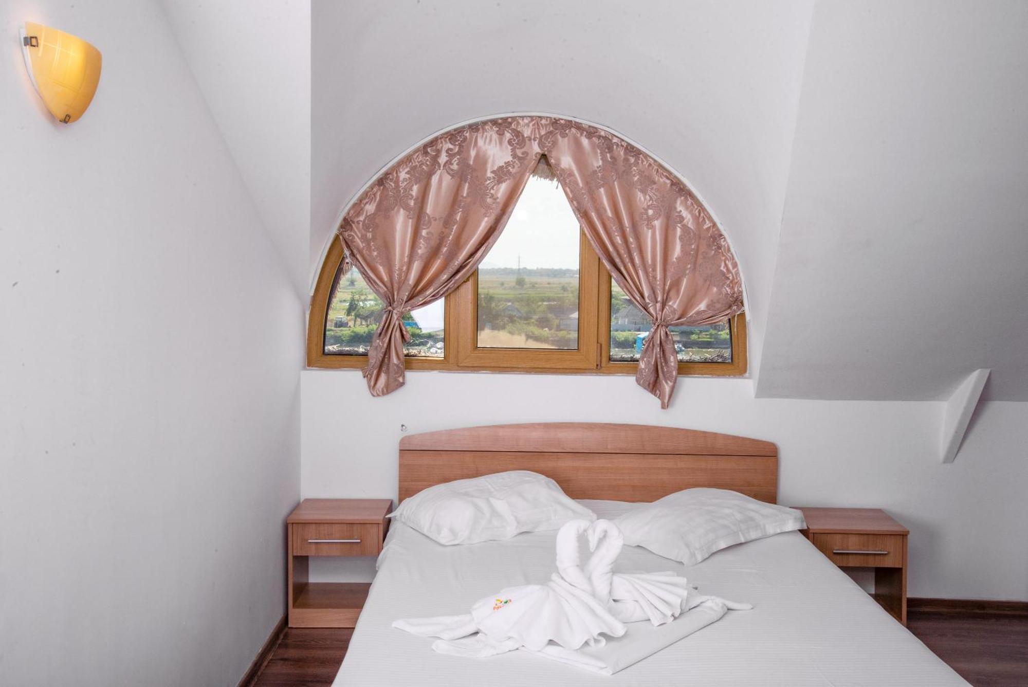 Paradis Hotel Міла Доужечі-сі-Трей Екстер'єр фото
